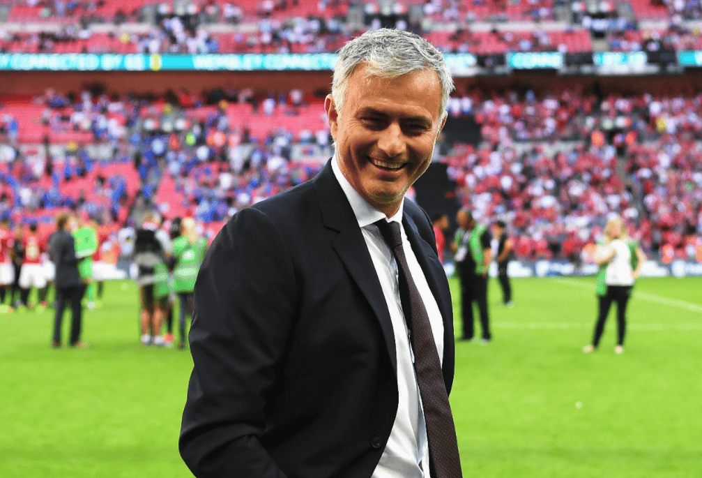 6亿豪门送邀请！穆里尼奥成赢家，联手顶级中锋，渴望复仇曼联